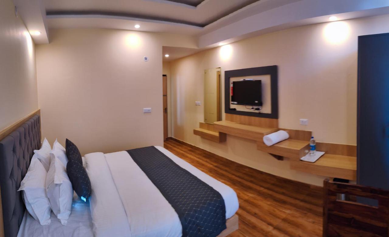 The Fragrance Hotel Katra  Exterior photo